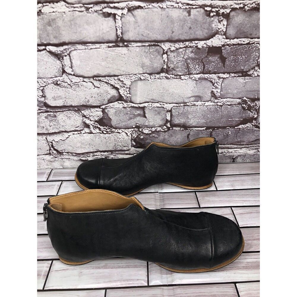 Cliff Dweller Vibram Black Leather Slip On Cap Toe Flats Women’s Sz 38.5EU/8M US - Picture 12 of 16